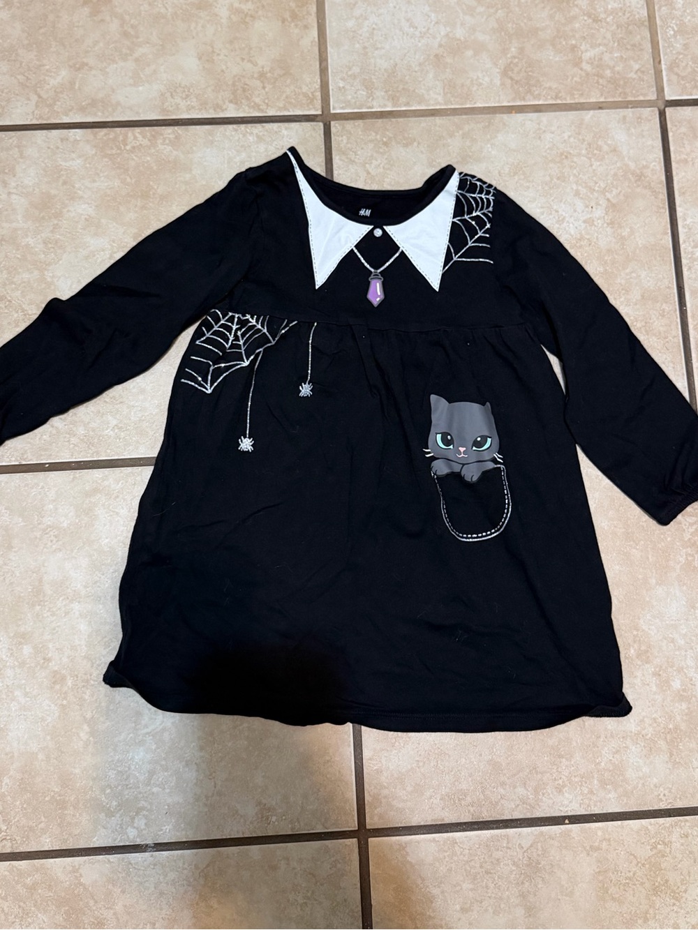 H&M costume dress size 3/4
NWOT. Washed but never worn